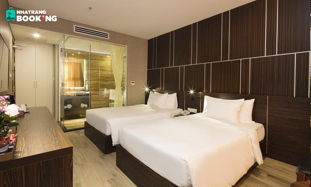 Emerald Bay hotel Nha Trang