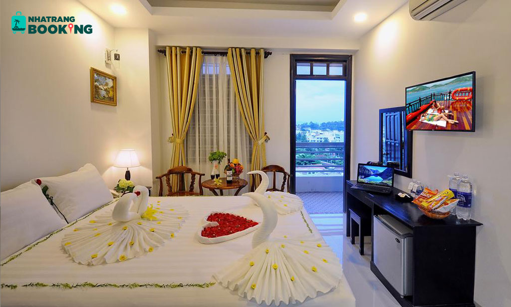 Khách sạn Full House Nha Trang